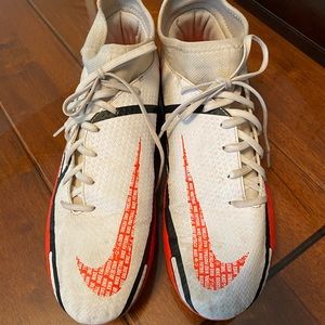 Nike Futlbol Phantom Soccer Cleats (8.5)